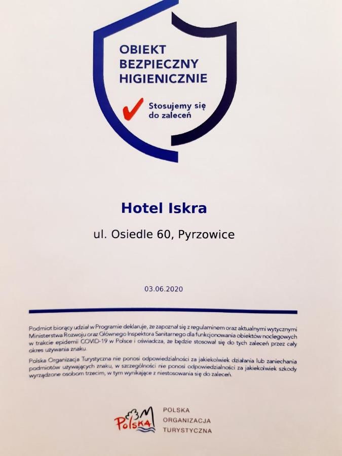 Отель Hotel Iskra by Katowice Airport Пирзовице-6